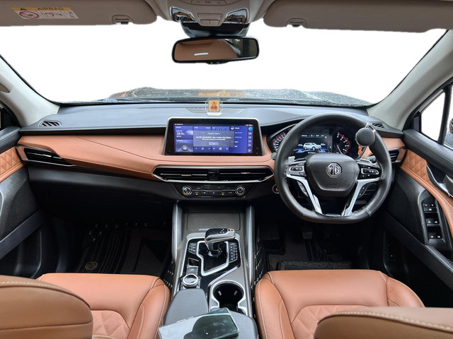 Second-hand 2022 MG Gloster Savvy 4x4 6Str for sale in Mumbai-12