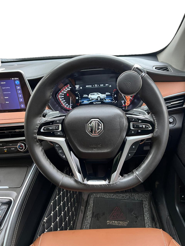 Second-hand 2022 MG Gloster Savvy 4x4 6Str for sale in Mumbai-14