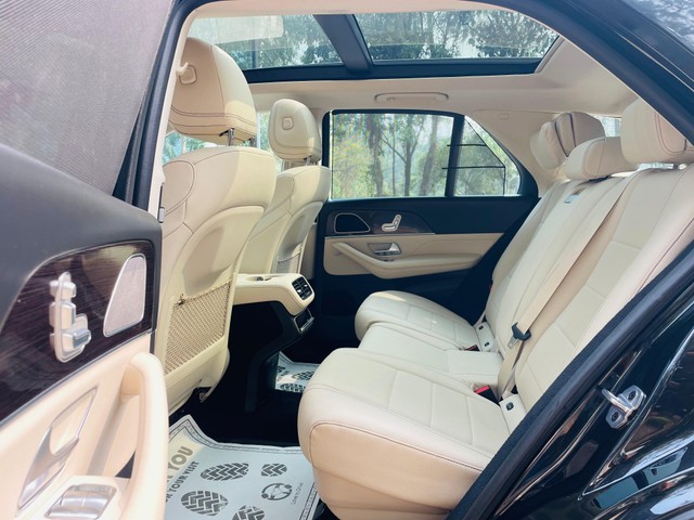 Second-hand 2023 Mercedes-Benz GLE 300d 4Matic for sale in Mumbai-11