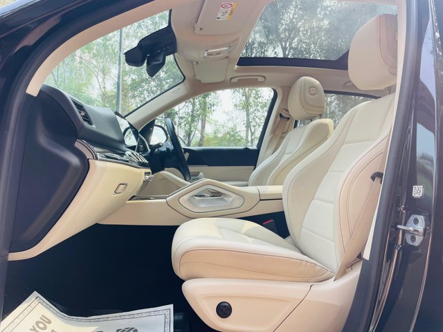 Second-hand 2023 Mercedes-Benz GLE 300d 4Matic for sale in Mumbai-13