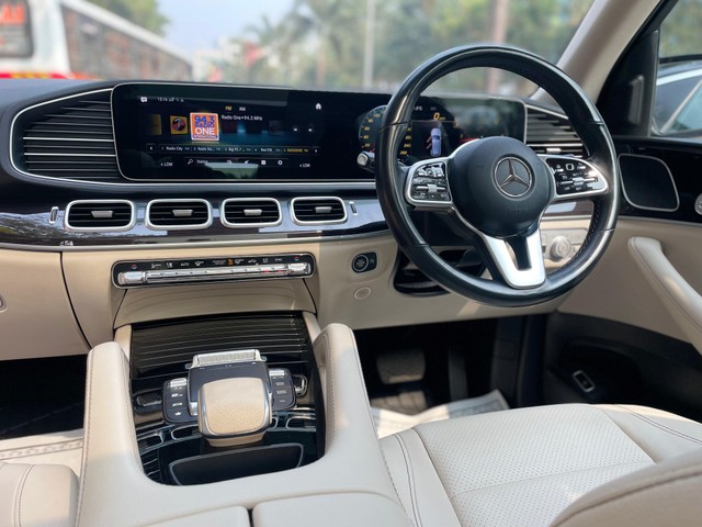 Second-hand 2023 Mercedes-Benz GLE 300d 4Matic for sale in Mumbai-9