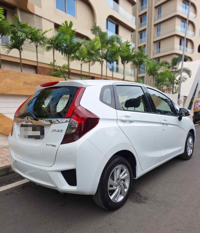 Second-hand 2016 Honda Jazz 1.2 S AT i VTEC for sale in Surat-5