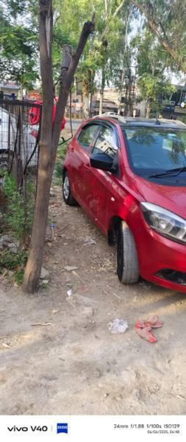 Second-hand 2018 Tata Tiago Wizz 1.05 Revotorq for sale in Pilibhit-2