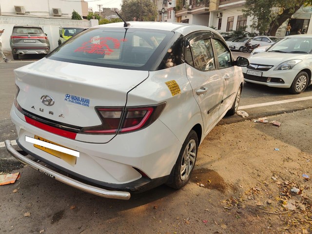 Second-hand 2020 Hyundai Aura S Diesel for sale in Jaipur-5