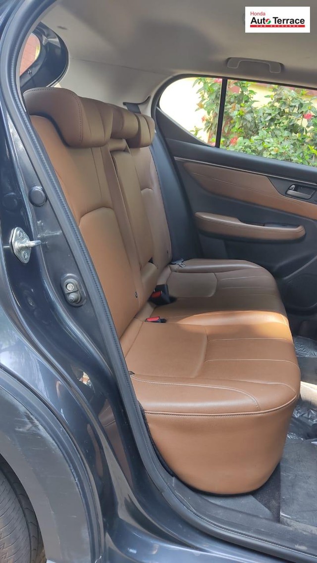 Second-hand 2024 Honda Elevate ZX CVT Non RF for sale in Thrissur-6