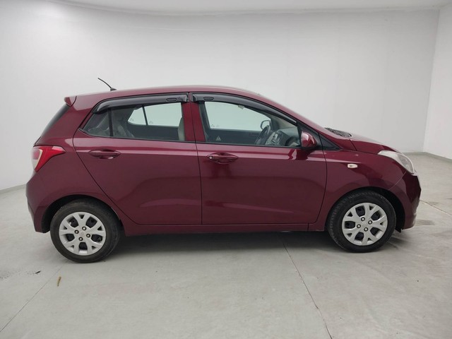 Second-hand 2014 Hyundai Grand i10 1.2 Kappa Magna BSIV for sale in Visakhapatnam-2