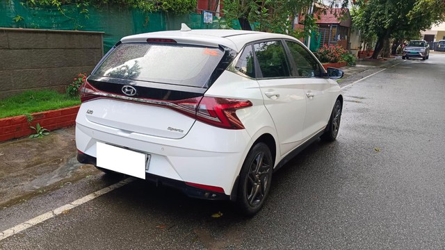 Second-hand 2022 Hyundai i20 Sportz BSVI for sale in Bangalore-16