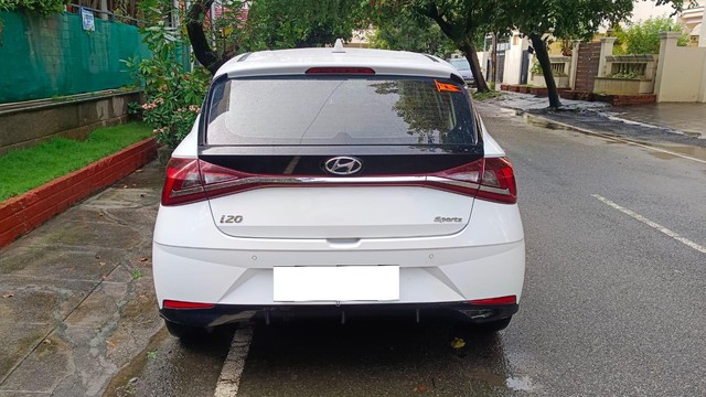 Second-hand 2022 Hyundai i20 Sportz BSVI for sale in Bangalore-2