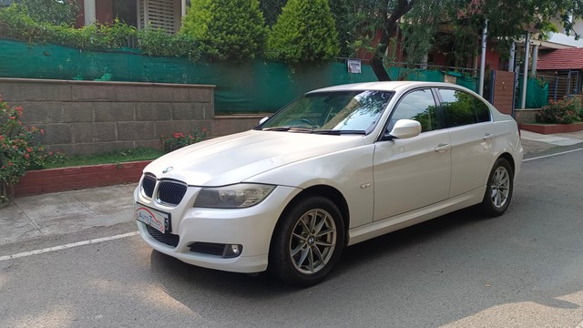 Second-hand 2012 BMW 3 Series 320d Prestige for sale in Bangalore-5