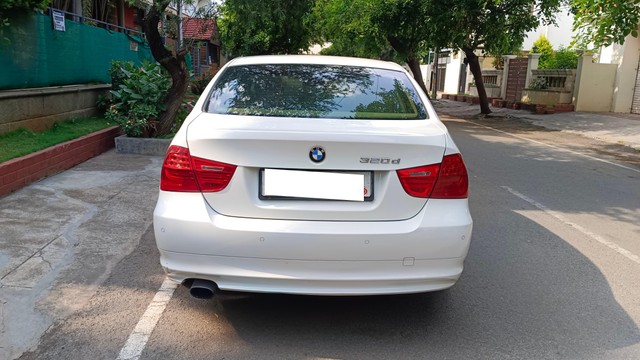 Second-hand 2012 BMW 3 Series 320d Prestige for sale in Bangalore-2
