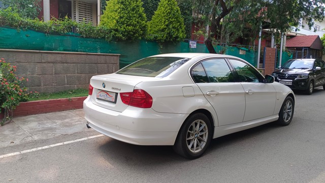 Second-hand 2012 BMW 3 Series 320d Prestige for sale in Bangalore-8