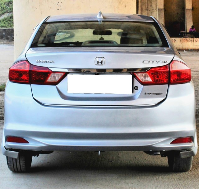 Second-hand 2014 Honda City i VTEC V for sale in Ahmedabad-2