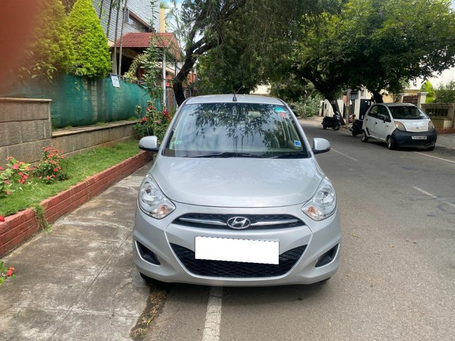 Second-hand 2012 Hyundai i10 Sportz for sale in Bangalore-6