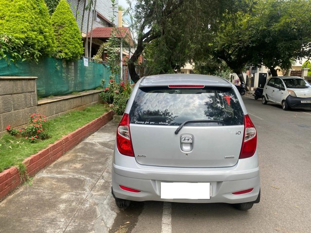 Second-hand 2012 Hyundai i10 Sportz for sale in Bangalore-3