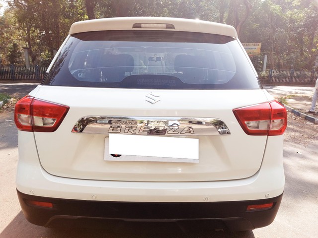 Second-hand 2018 Maruti Suzuki Vitara Brezza VDi AMT for sale in Kolkata-2