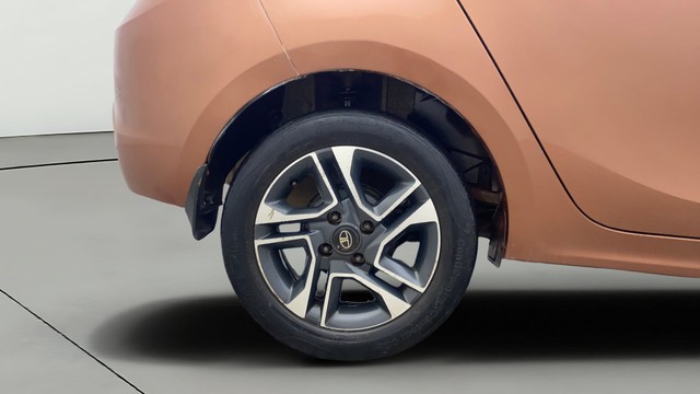 Second-hand 2017 Tata Tigor 1.2 Revotron XZ Option for sale in Gulbarga-24