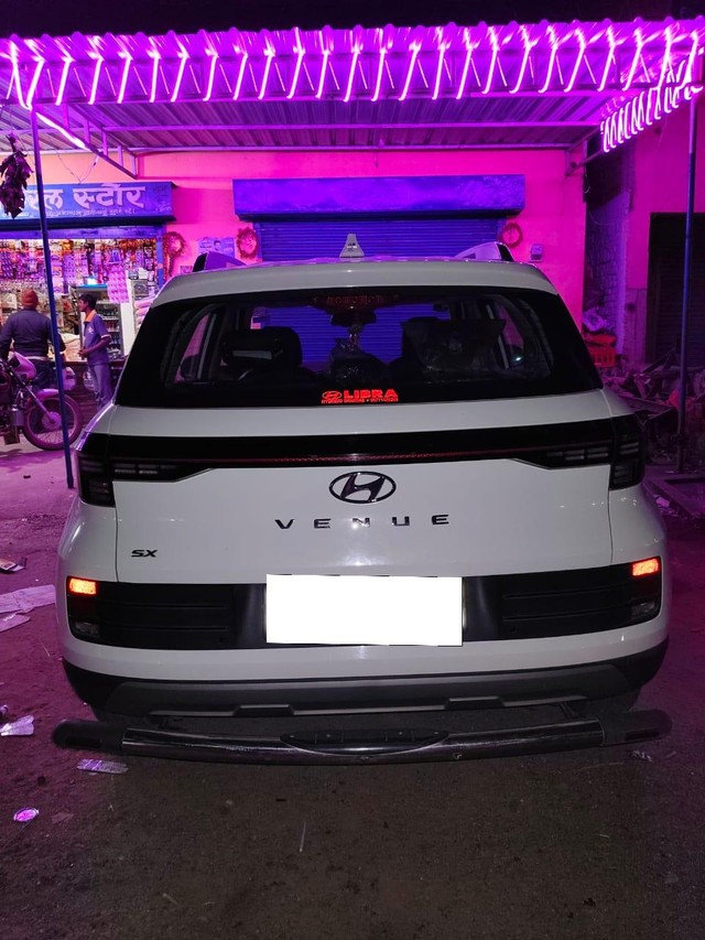 Second-hand 2023 Hyundai Venue SX for sale in Giridih