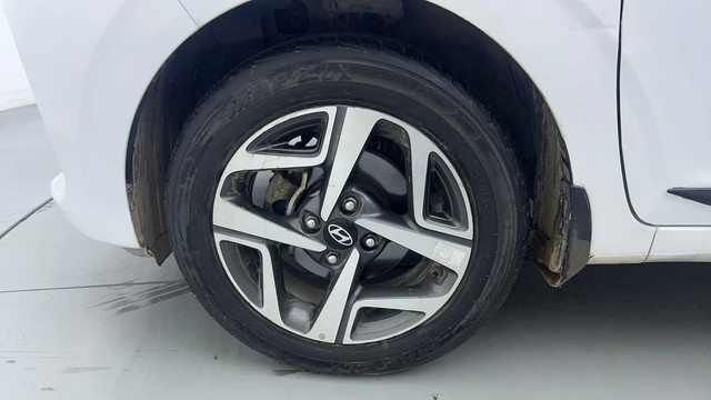 Second-hand 2023 Hyundai Aura SX CNG for sale in Sonipat-20