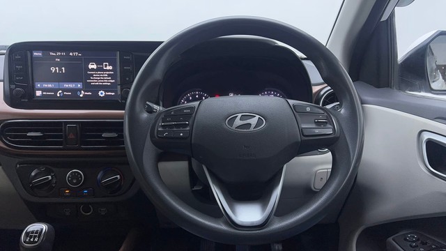 Second-hand 2023 Hyundai Aura SX CNG for sale in Sonipat-29