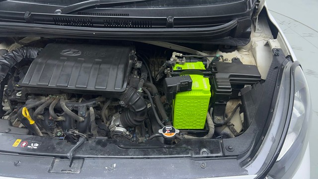 Second-hand 2023 Hyundai Aura SX CNG for sale in Sonipat-27