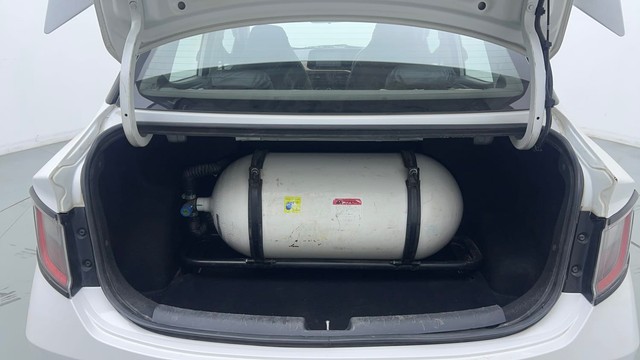 Second-hand 2023 Hyundai Aura SX CNG for sale in Sonipat-9