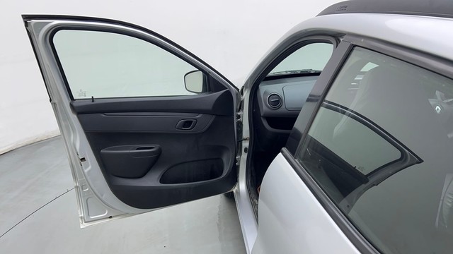 Second-hand 2018 Renault KWID 1.0 RXT Opt for sale in Sonipat-36