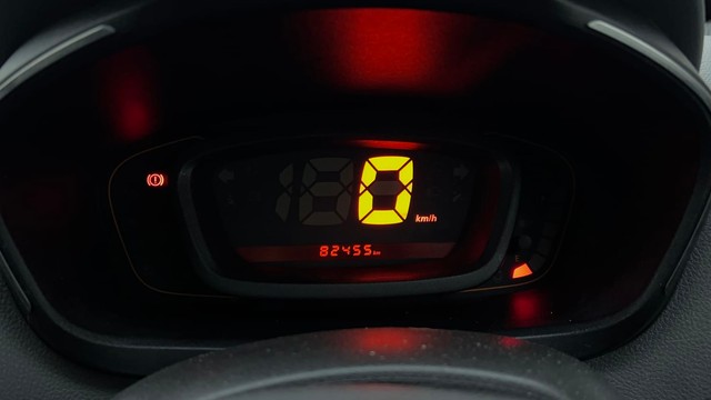 Second-hand 2018 Renault KWID 1.0 RXT Opt for sale in Sonipat-13