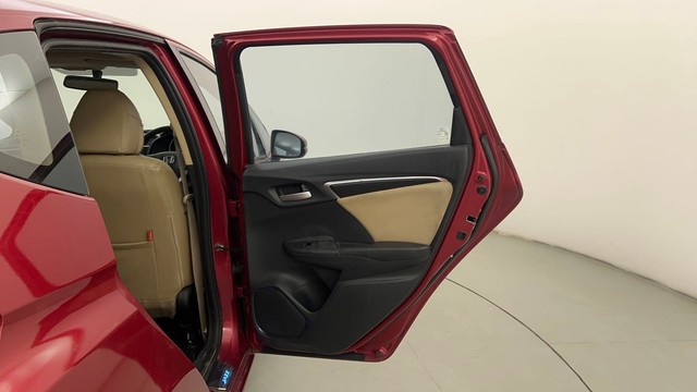 Second-hand 2020 Honda Jazz ZX for sale in Pune-34