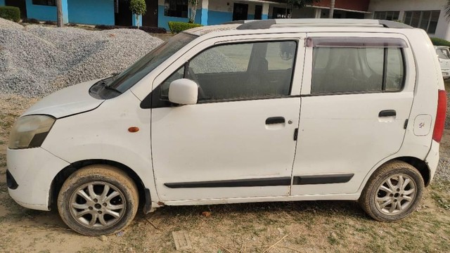 Second-hand 2011 Maruti Wagon R VXI BS IV for sale in Chandauli-2