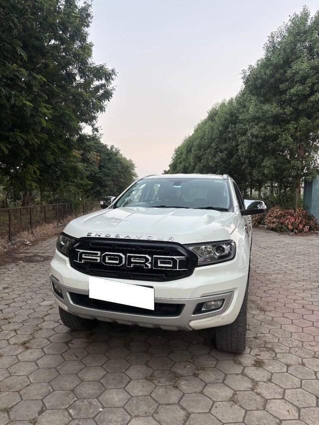 Second-hand 2019 Ford Endeavour Titanium 4X2 for sale in Indore-2