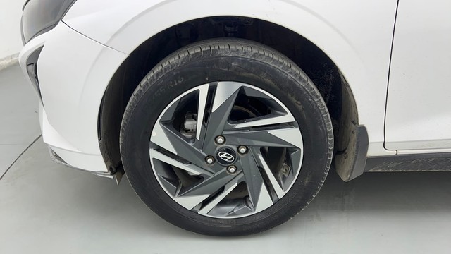 Second-hand 2024 Hyundai i20 Sportz 1.2 for sale in Sonipat-20