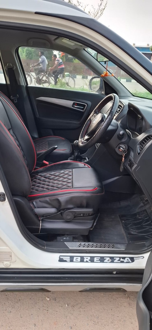 Second-hand 2017 Maruti Vitara Brezza ZDi for sale in Varanasi-14