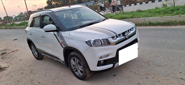 Second-hand 2017 Maruti Vitara Brezza ZDi for sale in Varanasi-0