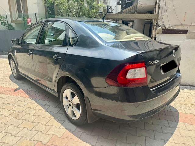 Second-hand 2017 Skoda Rapid 1.5 TDI AT Style BSIV for sale in Chennai-3