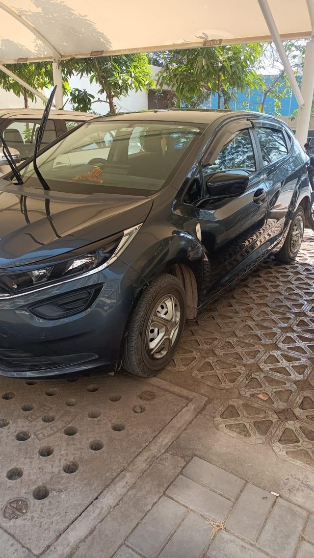 Second-hand 2020 Tata Altroz XE BSVI for sale in Wagholi-1