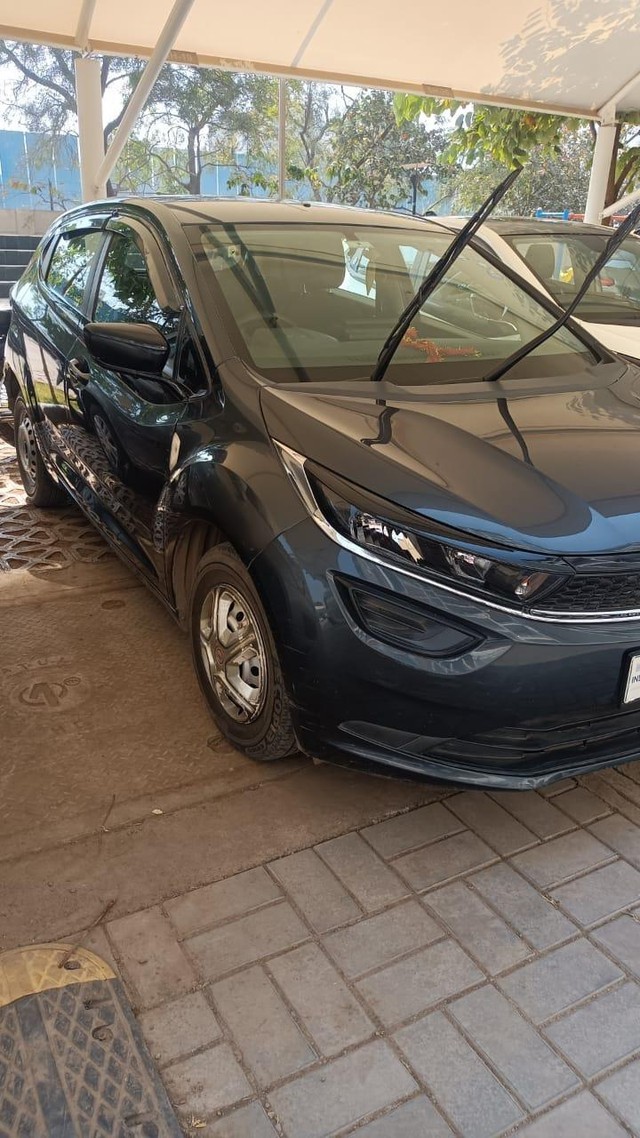 Second-hand 2020 Tata Altroz XE BSVI for sale in Wagholi-2