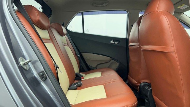 Second-hand 2016 Hyundai Grand i10 AT Asta for sale in Chennai-34