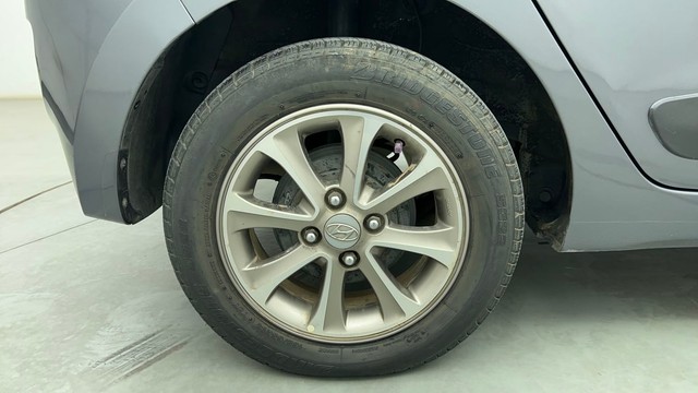 Second-hand 2016 Hyundai Grand i10 AT Asta for sale in Chennai-18