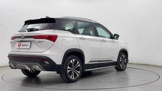 Second-hand 2022 MG Hector Sharp Diesel Dualtone for sale in Chennai-3