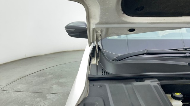 Second-hand 2022 MG Hector Sharp Diesel Dualtone for sale in Chennai-34