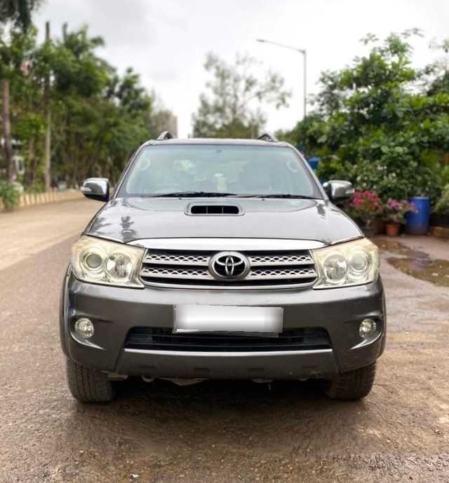 Second-hand 2010 Toyota Fortuner 3.0 Diesel for sale in Mumbai-5