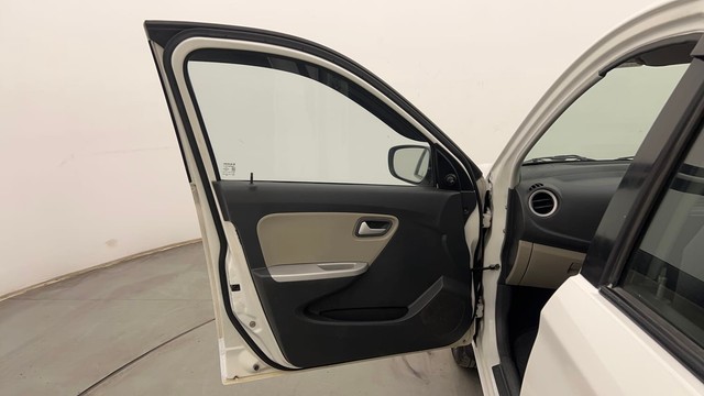 Second-hand 2015 Maruti Alto K10 VXI for sale in Chandigarh-27