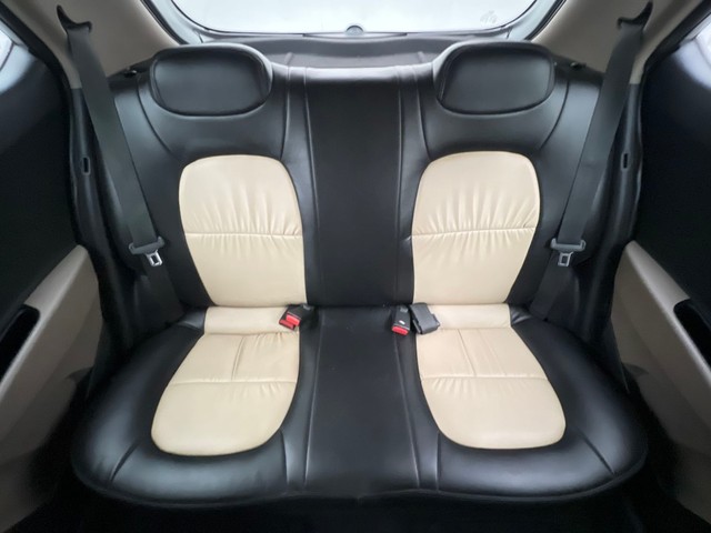 Second-hand 2014 Hyundai Grand i10 Sportz for sale in Mumbai-32