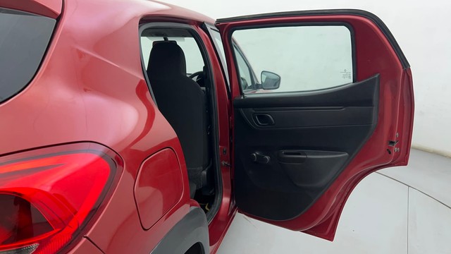 Second-hand 2017 Renault KWID 1.0 RXT Opt for sale in Ahmedabad-31