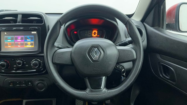 Second-hand 2017 Renault KWID 1.0 RXT Opt for sale in Ahmedabad-35