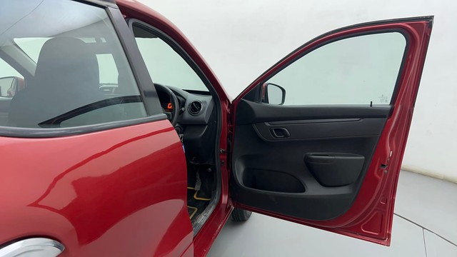 Second-hand 2017 Renault KWID 1.0 RXT Opt for sale in Ahmedabad-16