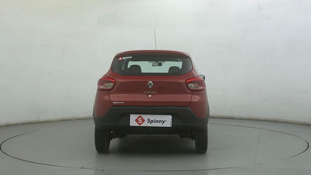 Second-hand 2017 Renault KWID 1.0 RXT Opt for sale in Ahmedabad-4