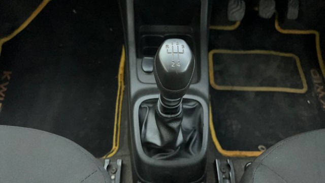 Second-hand 2017 Renault KWID 1.0 RXT Opt for sale in Ahmedabad-12