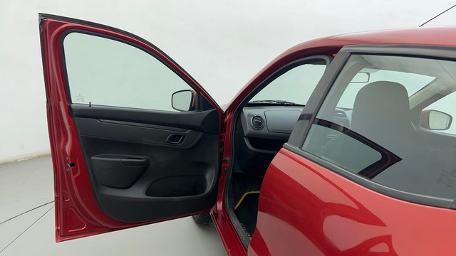 Second-hand 2017 Renault KWID 1.0 RXT Opt for sale in Ahmedabad-26