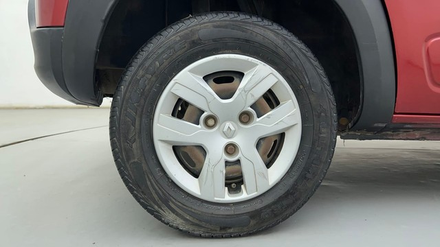 Second-hand 2017 Renault KWID 1.0 RXT Opt for sale in Ahmedabad-18